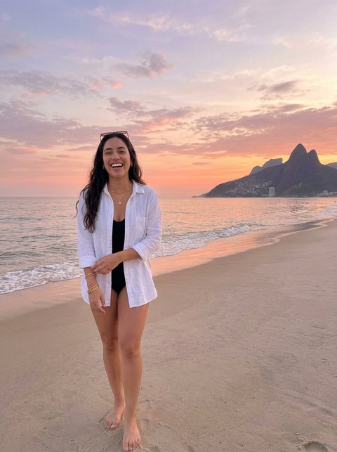 With LikeThis: full body, island behind her, same framing